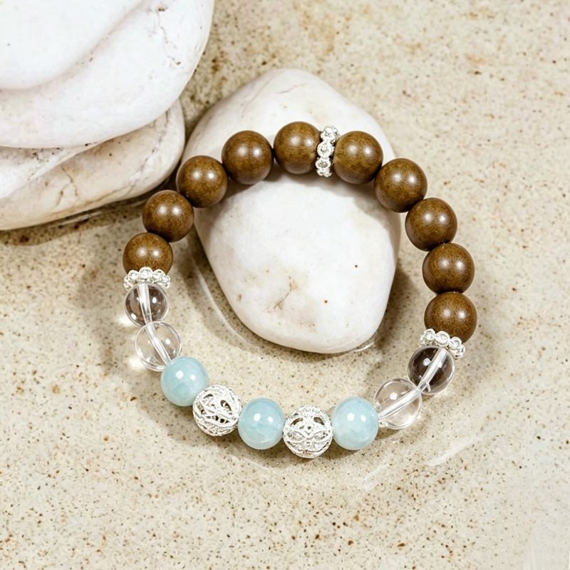 blue lace agate flat 01 blue lace agate bracelet flat lay top view for calm sleep